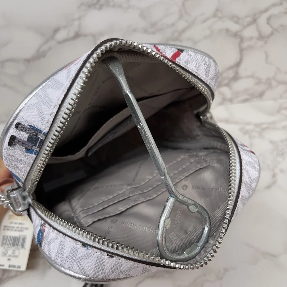 Michael Kors Jet Set Girls Chain Crossbody - Picture 8 of 9